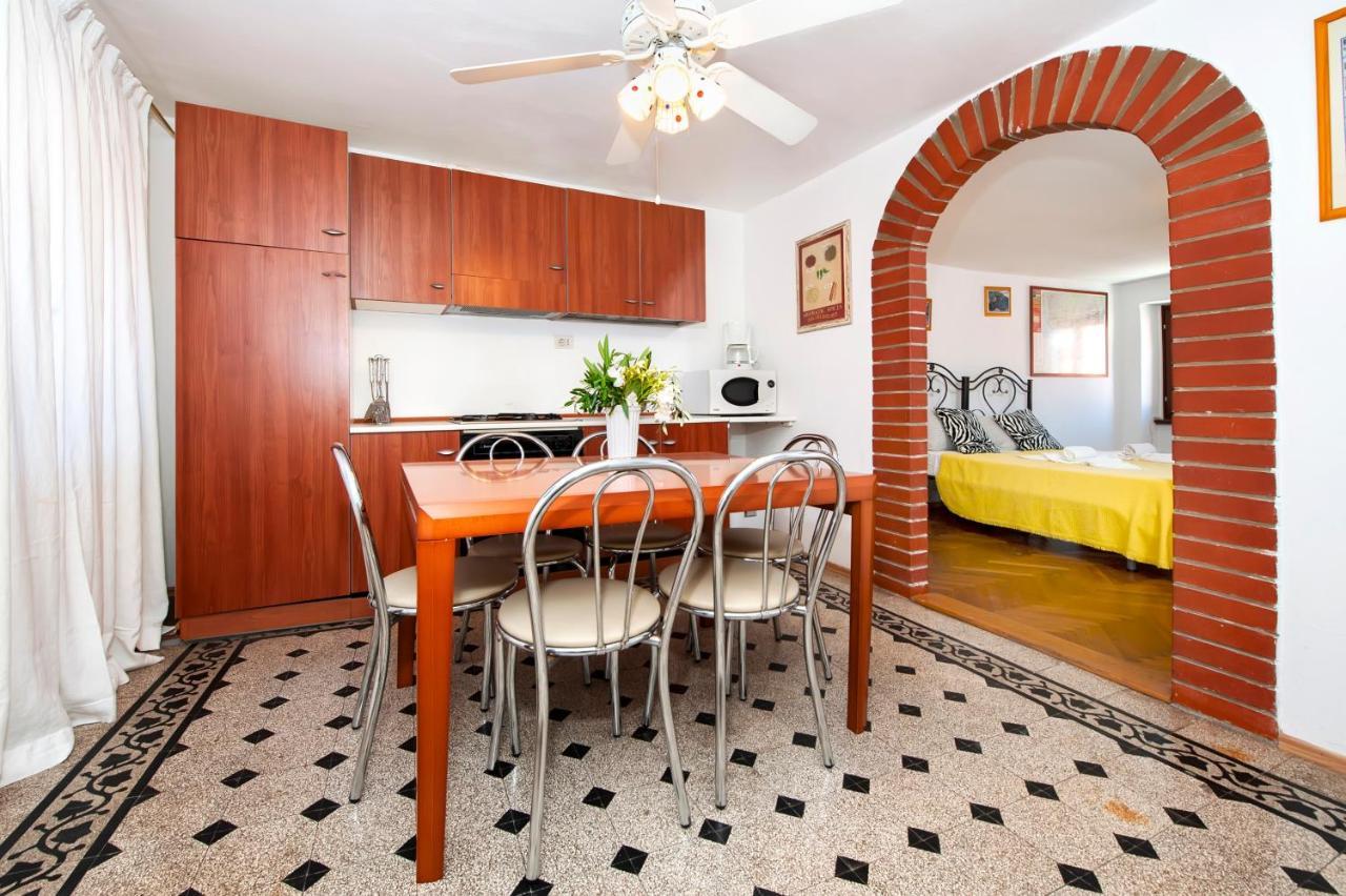 Carera Seaview Apartments Rovinj Eksteriør billede